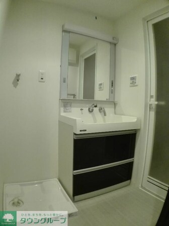 アン・ボルヌの物件内観写真